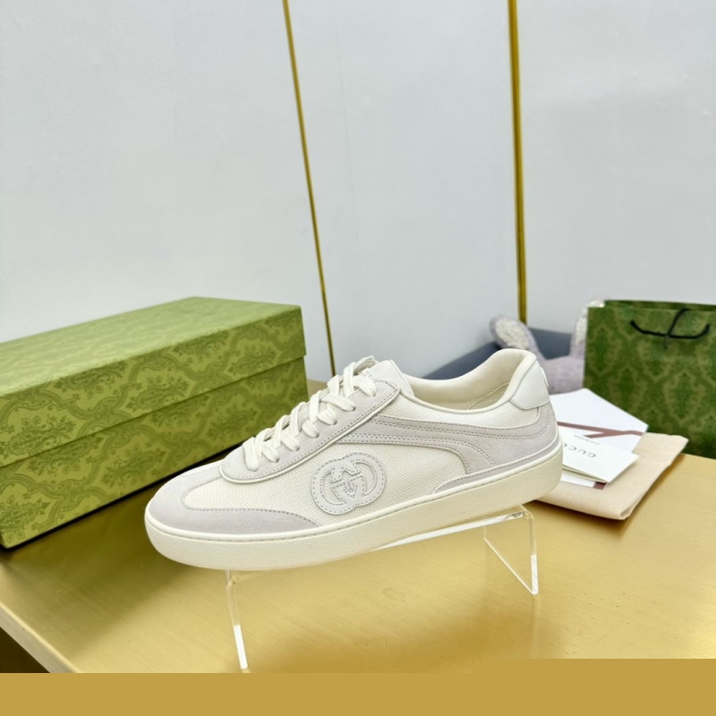 G*u*i casual shoes